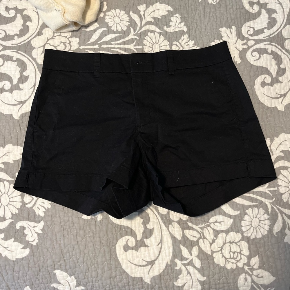 Old navy size 6 black shorts